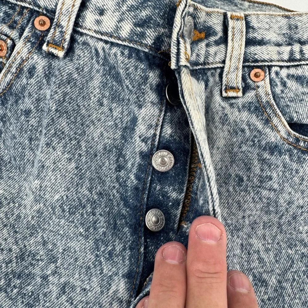 Vintage Levi's 501 Men's 32x32 Acid Wash Jeans USA Made Blue Denim‎ 90s Button